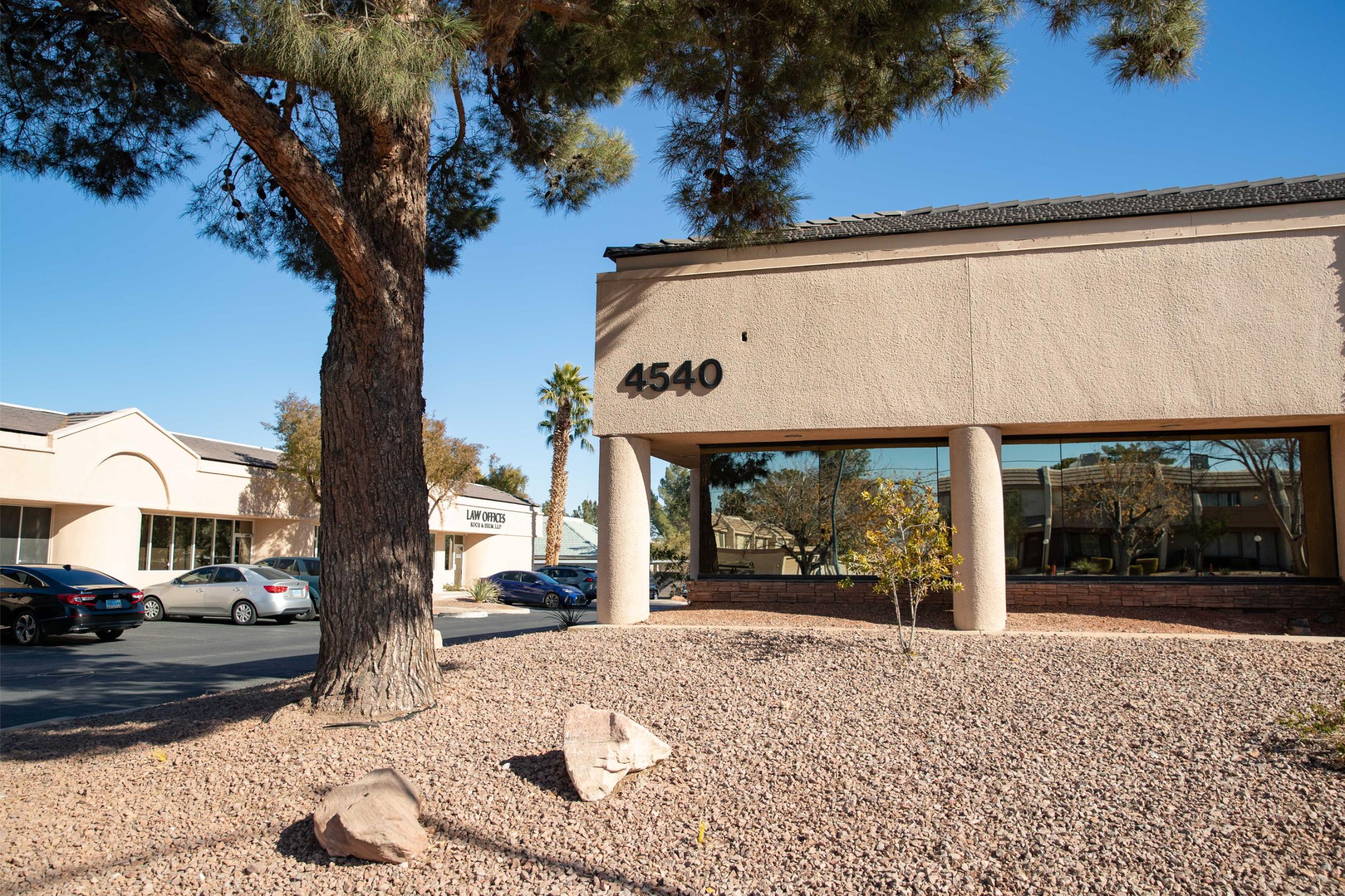 paradise-office-8030 Paradise Orthodontics Office